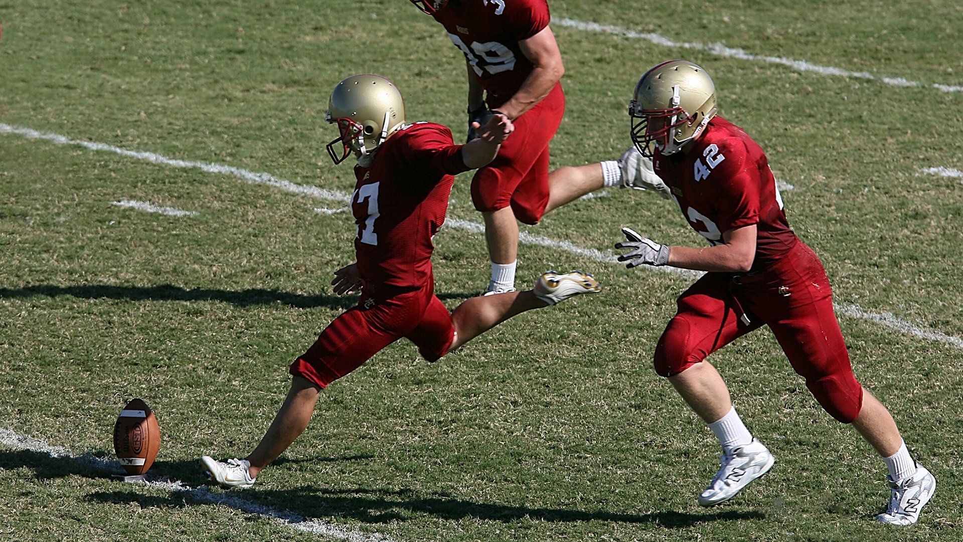 乐鱼体育网页登录-亚泰0-4惨败!国安近5轮首胜,保级形势岌岌可危,国安对长春亚泰